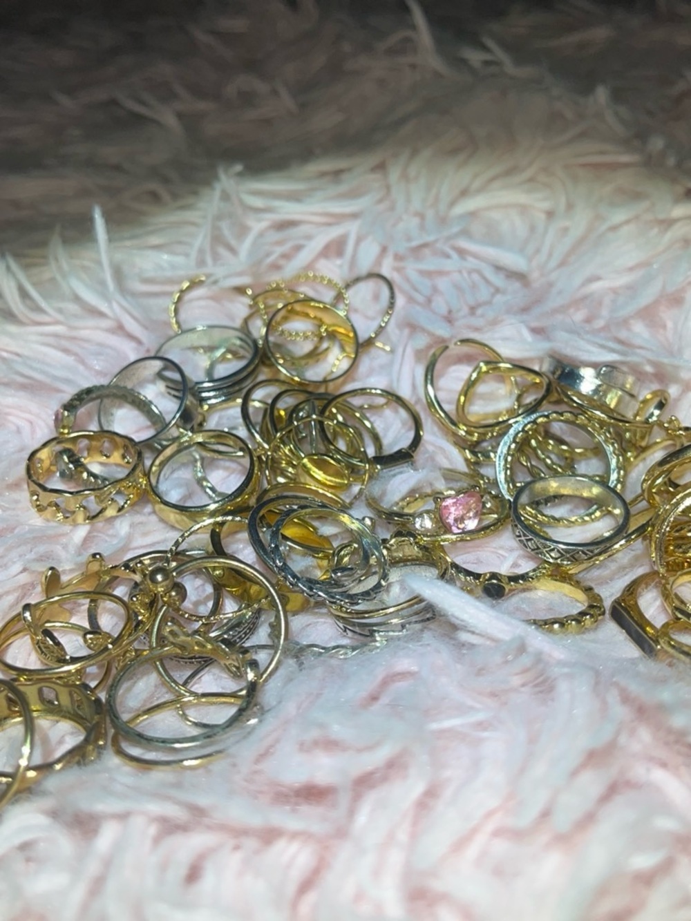 Amazon Mixed Gold and Silver Stackable Rings Set